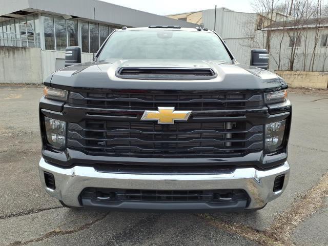 2026 Chevrolet Silverado 3500HD Double Cab, Long Bed, WT Dual Rear Wheel, 4WD