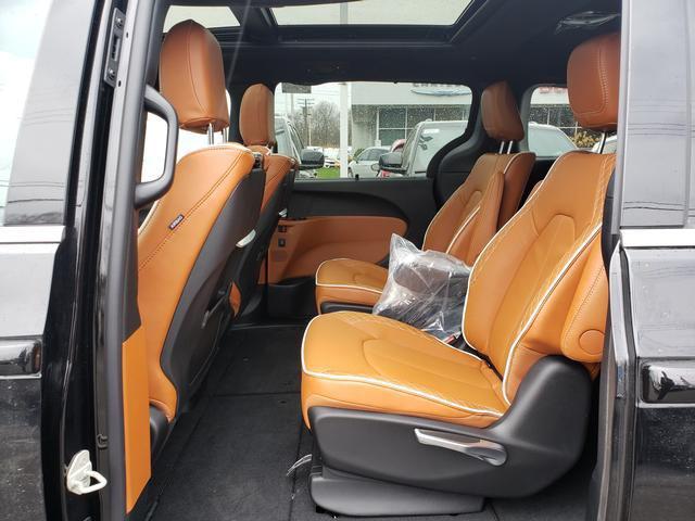 2026 Chrysler Pacifica Pinnacle AWD