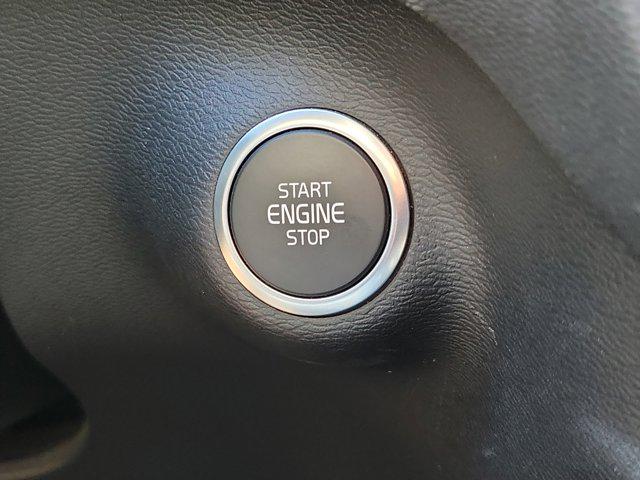 2024 Volvo XC40 B5 Core Bright Theme