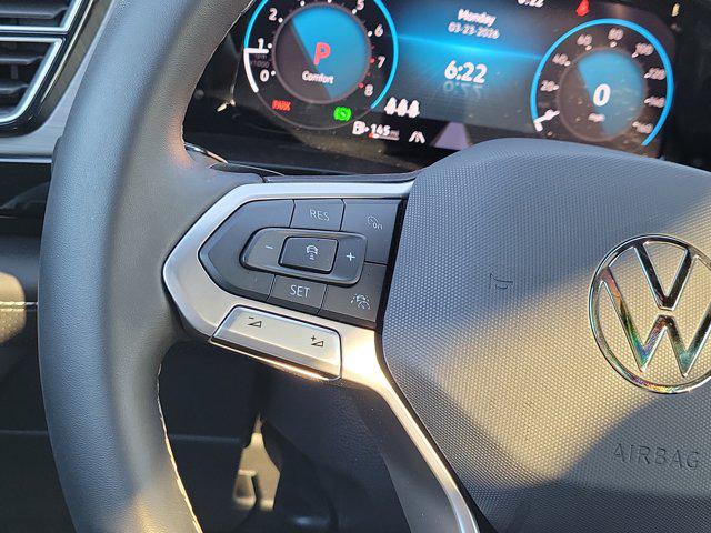 2025 Volkswagen Atlas Cross Sport 2.0T SE w/Technology