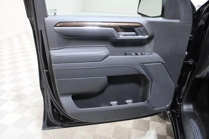 2026 GMC Sierra 1500 Crew Cab, Short Bed, SLE, 4WD