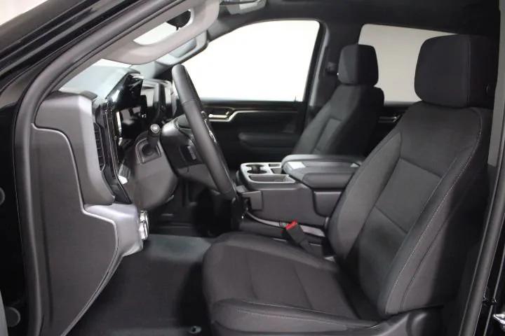 2026 GMC Sierra 1500 Crew Cab, Short Bed, SLE, 4WD