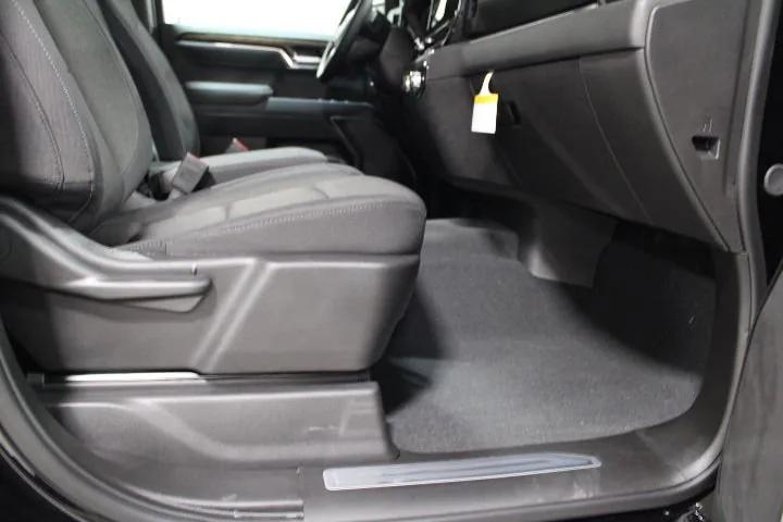2026 GMC Sierra 1500 Crew Cab, Short Bed, SLE, 4WD