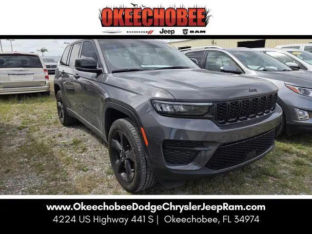 2023 Jeep Grand Cherokee Altitude 4x4 for sale in Okeechobee, FL