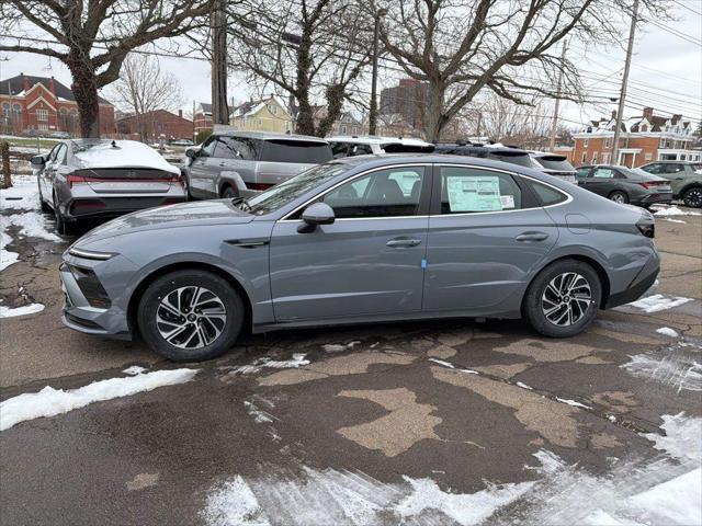 2026 Hyundai Sonata Hybrid Blue