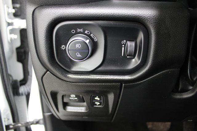 2022 Ram 1500 Big Horn Crew Cab 4x4 5'7" Box