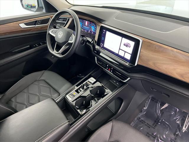 2025 Volkswagen Atlas 2.0T SEL Premium R-Line