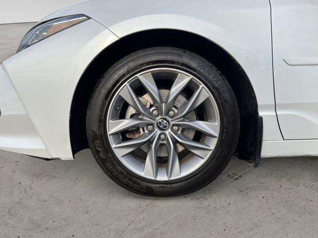 2019 Toyota Avalon XLE