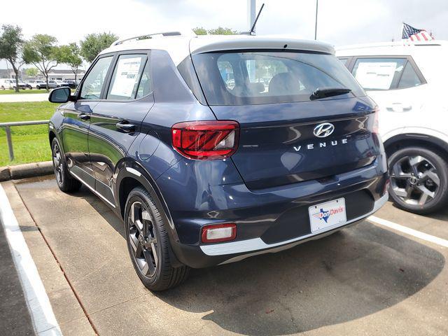 2026 Hyundai Venue SEL w/Two-Tone Roof