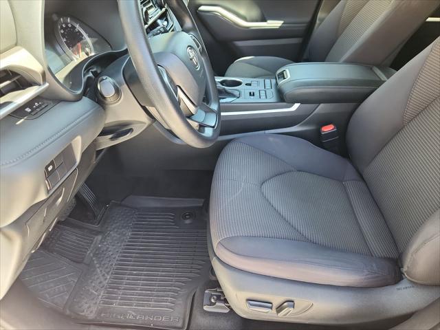 2022 Toyota Highlander L