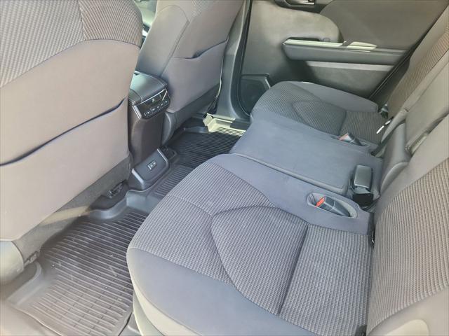 2022 Toyota Highlander L