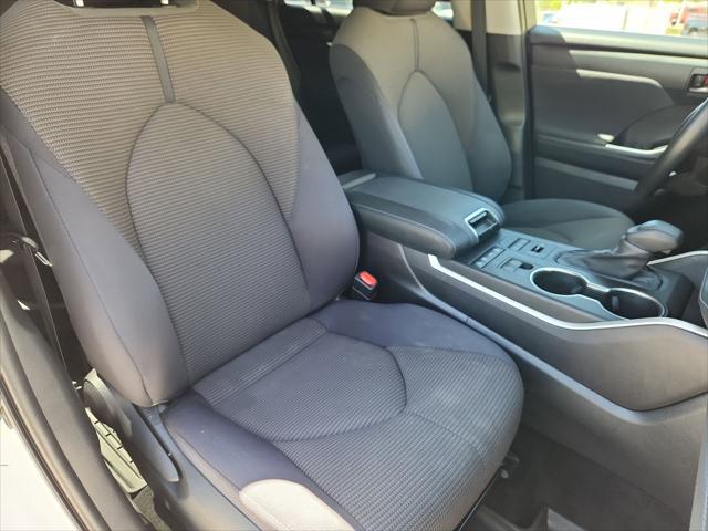 2022 Toyota Highlander L