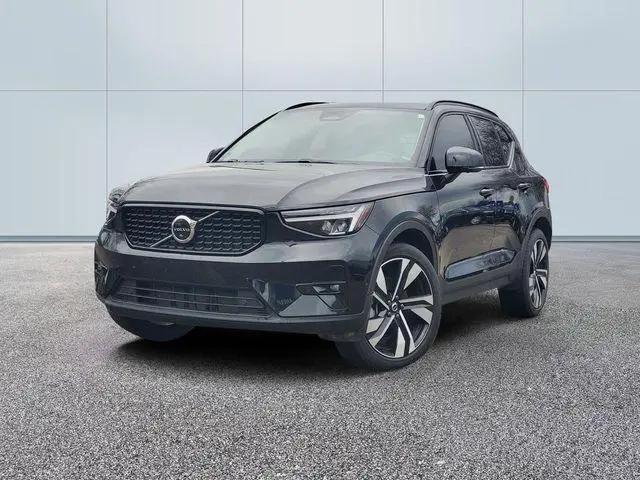 2023 Volvo XC40 B5 Plus Dark Theme for sale in Farmington Hills, MI