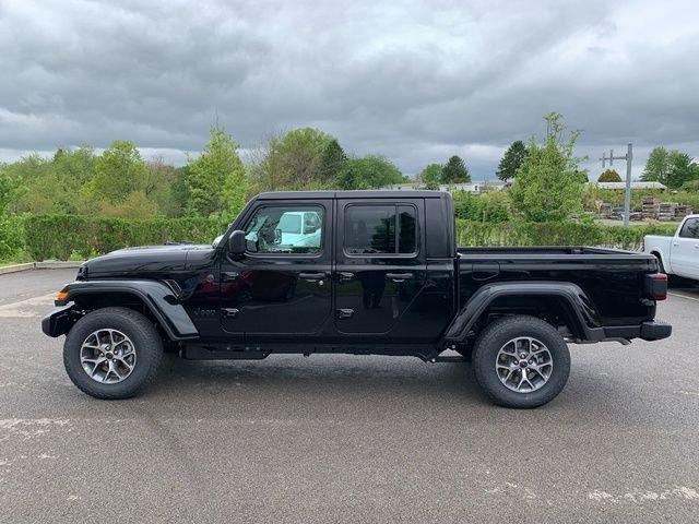 2026 Jeep Gladiator GLADIATOR SPORT S 4X4 2026 Jeep Gladiator GLADIATOR SPORT S 4X4