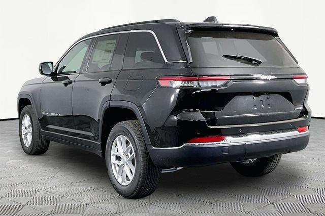 2026 Jeep Grand Cherokee Laredo 4x2