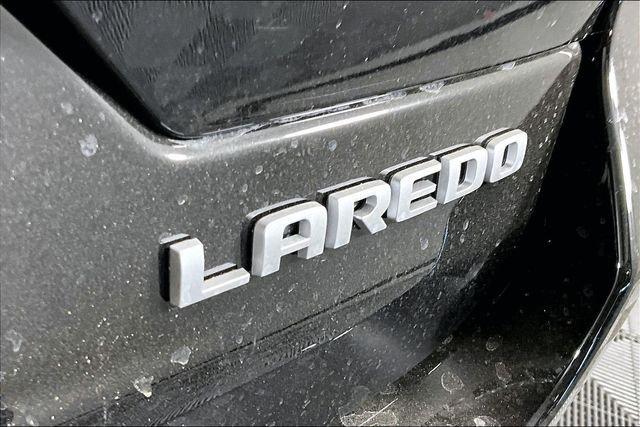 2026 Jeep Grand Cherokee Laredo 4x2