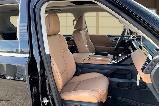 2026 INFINITI QX80 LUXE AWD