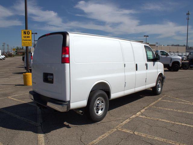2026 Chevrolet Express Cargo Van 2500 Extended Wheelbase, WT, RWD