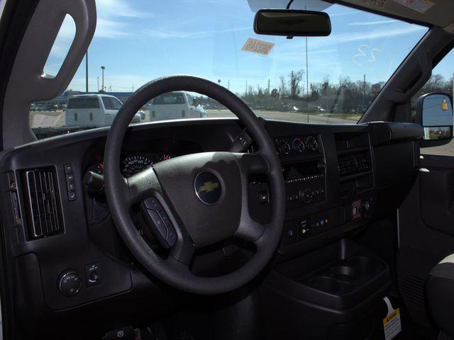 2026 Chevrolet Express Cargo Van 2500 Extended Wheelbase, WT, RWD