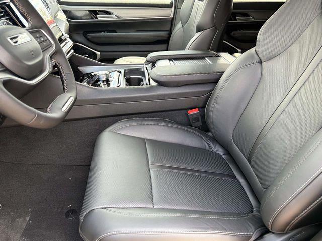 2026 Jeep Grand Wagoneer Limited Altitude 4x4