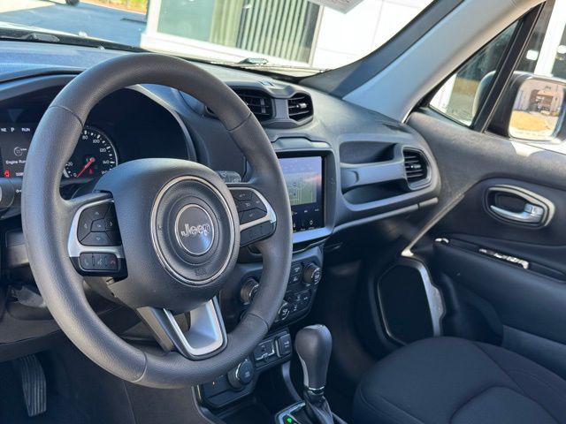 2023 Jeep Renegade Latitude 4x4