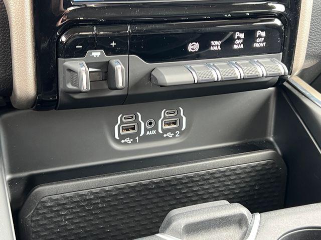 2024 Ram 2500 Laramie Crew Cab 4x4 6'4" Box