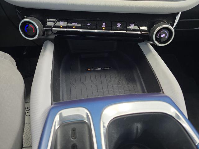 2025 Chevrolet Equinox LT 2