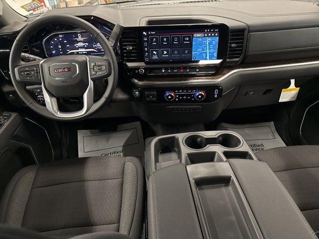 2026 GMC Sierra 2500HD Crew Cab, Standard Bed, SLE, 4WD