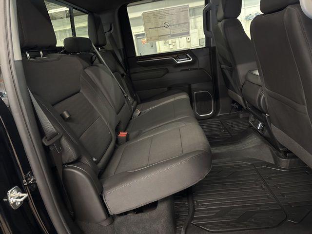2026 GMC Sierra 2500HD Crew Cab, Standard Bed, SLE, 4WD