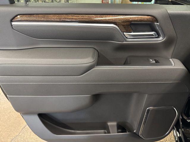 2026 GMC Sierra 2500HD Crew Cab, Standard Bed, SLE, 4WD