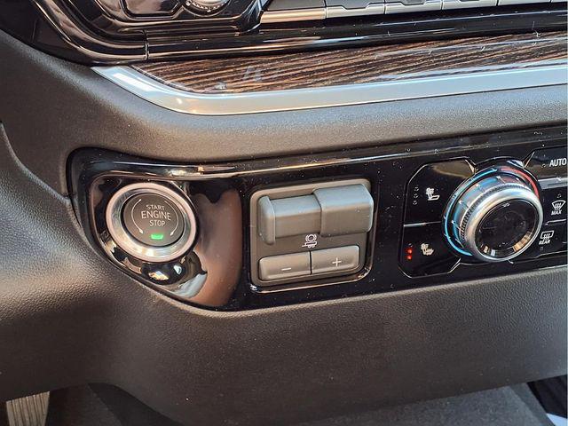 2026 GMC Sierra 3500HD Crew Cab, Long Bed, SLE Dual Rear Wheel, 4WD