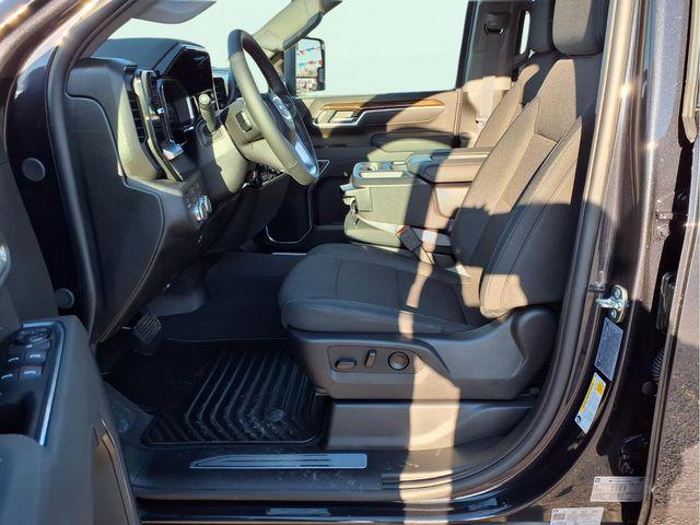 2026 GMC Sierra 3500HD Crew Cab, Long Bed, SLE Dual Rear Wheel, 4WD
