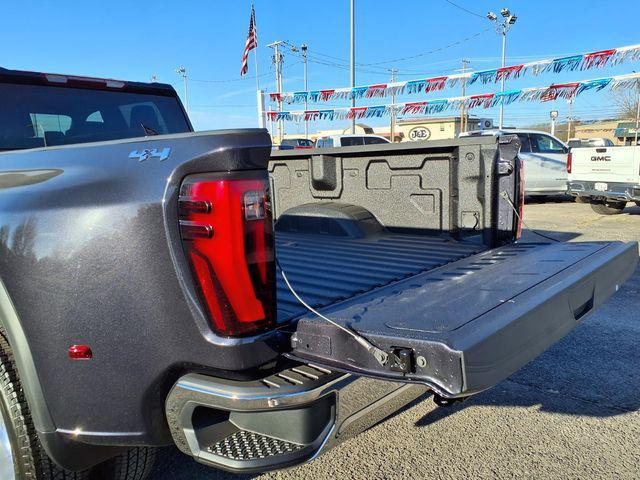 2026 GMC Sierra 3500HD Crew Cab, Long Bed, SLE Dual Rear Wheel, 4WD