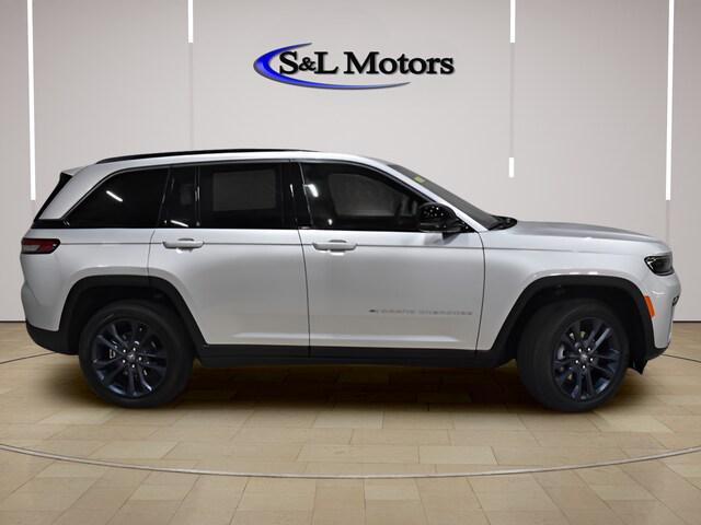 2026 Jeep Grand Cherokee 85th Anniversary Edition