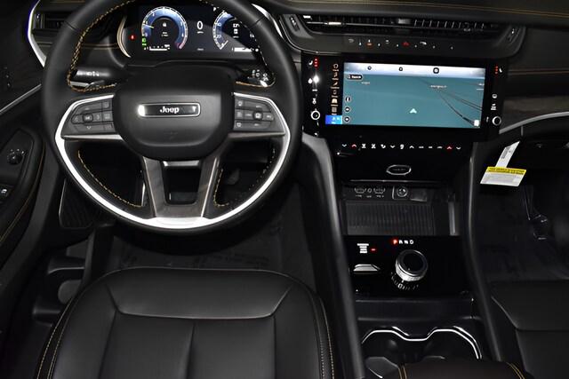 2026 Jeep Grand Cherokee 85th Anniversary Edition