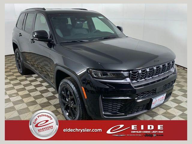 2026 Jeep Grand Cherokee GRAND CHEROKEE LAREDO ALTITUDE 4X4
