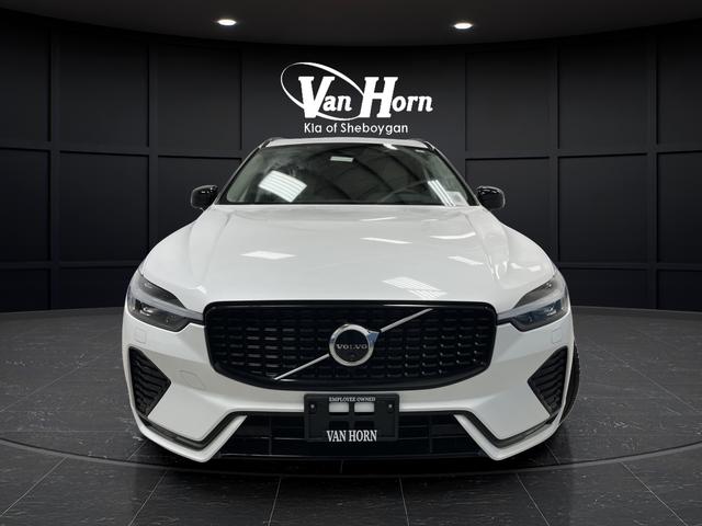 2025 Volvo XC60 B5 Ultra