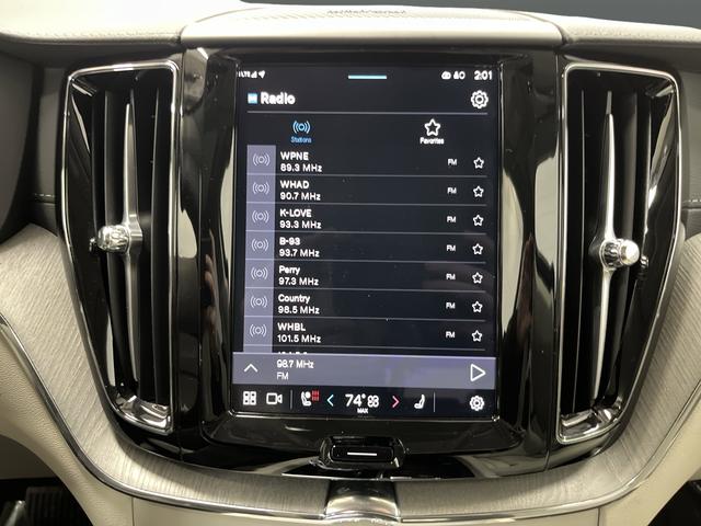 2025 Volvo XC60 B5 Ultra