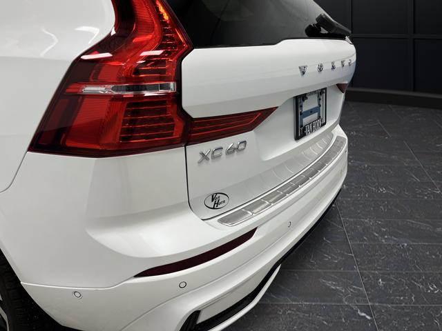2025 Volvo XC60 B5 Ultra