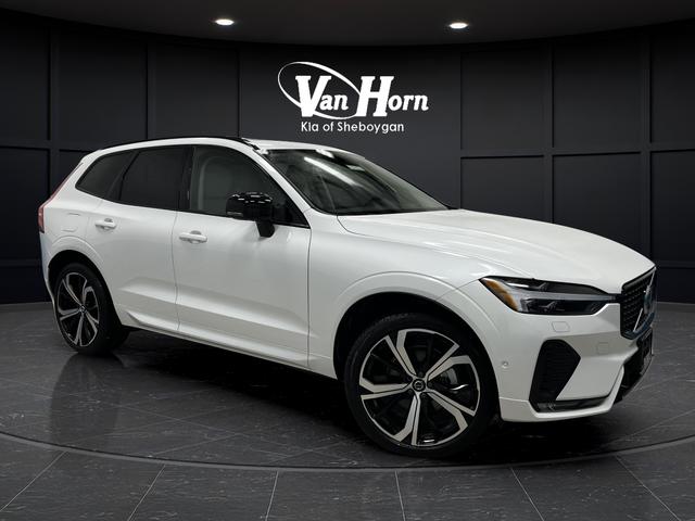 2025 Volvo XC60 B5 Ultra