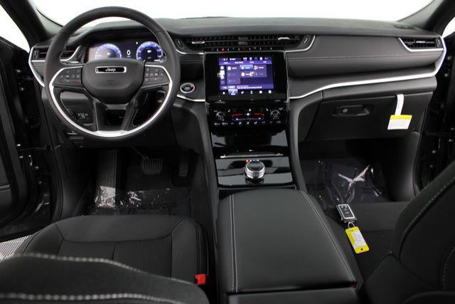 2026 Jeep Grand Cherokee L Altitude 4x4