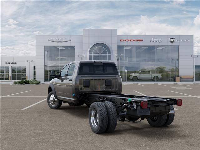2026 RAM 5500 Chassis RAM 5500 TRADESMAN CHASSIS CREW CAB 4X4 84 CA