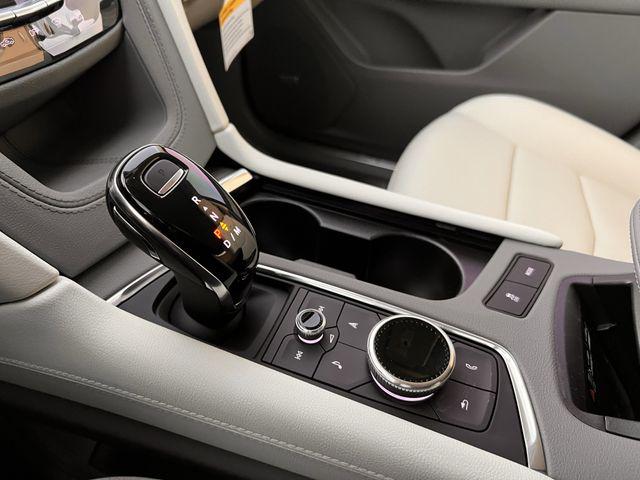 2026 Cadillac XT5 Premium Luxury FWD