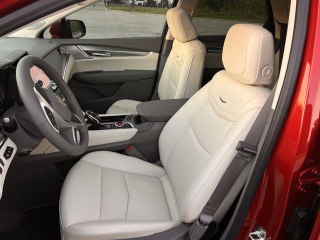 2026 Cadillac XT5 Premium Luxury FWD
