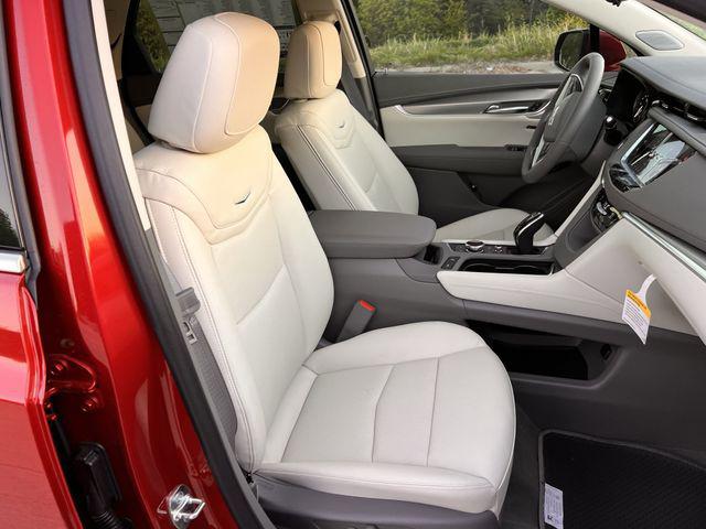 2026 Cadillac XT5 Premium Luxury FWD