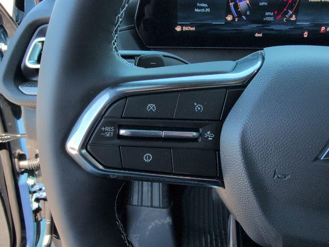 2026 Chevrolet Traverse FWD LT