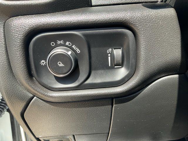 2022 Ram 2500 Tradesman Regular Cab 4x4 8' Box