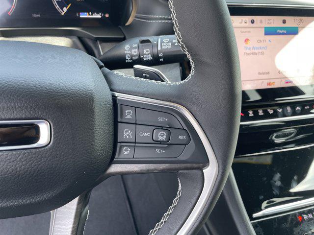 2026 Jeep Grand Cherokee Altitude 4x2
