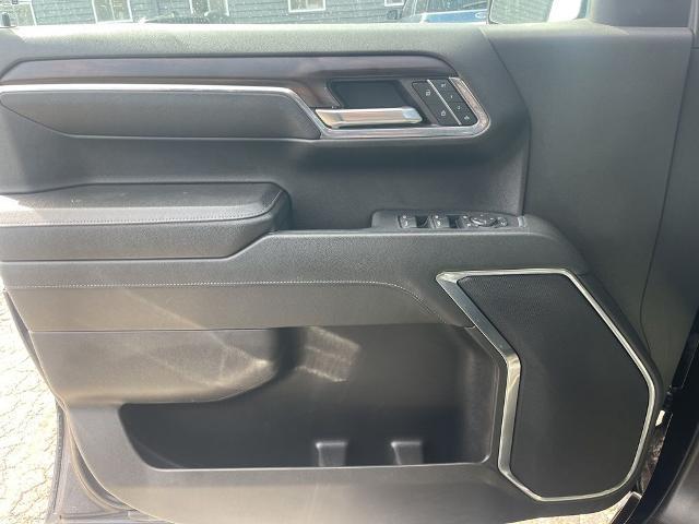 2024 GMC Sierra 1500 4WD Crew Cab Short Box SLT
