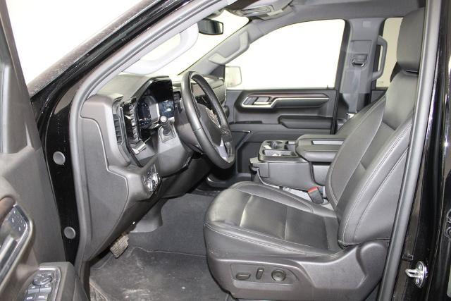 2024 GMC Sierra 1500 4WD Crew Cab Short Box SLT